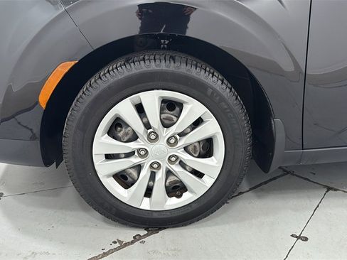 Used 2020 Kia Soul LX image 24