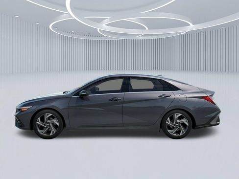 New 2026 Hyundai Elantra Limited FWD image 3