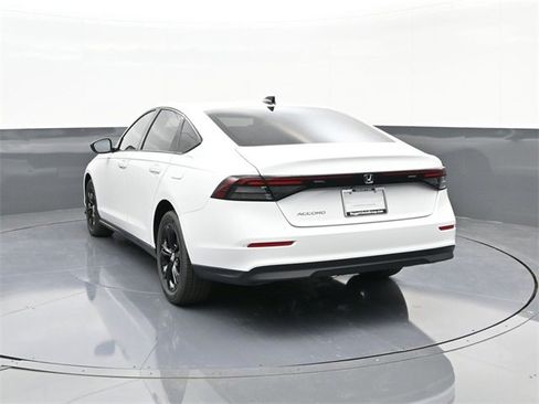 New 2025 Honda Accord SE image 8