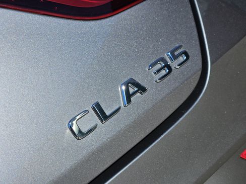 Used 2022 Mercedes-Benz CLA 35 AMG 4MATIC image 10