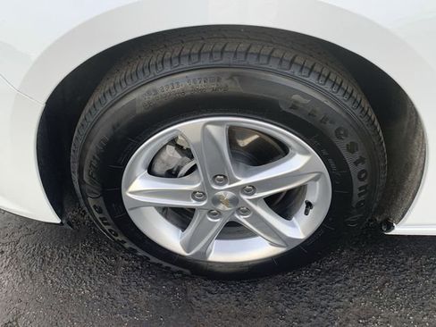 Certified 2024 Chevrolet Malibu LS image 31