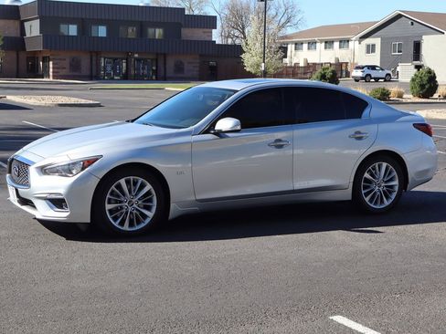 Used 2018 INFINITI Q50 Luxe w/ Essential Package (3.0T Luxe) image 10