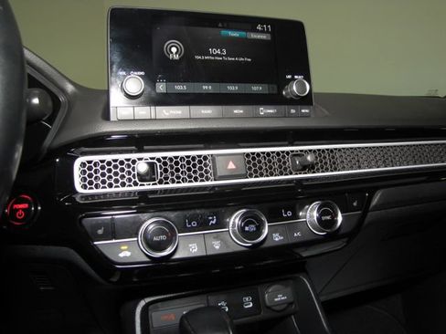 Used 2025 Honda Civic Sport Touring image 7
