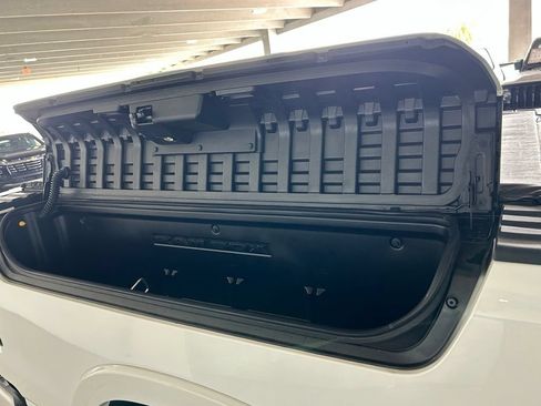 Used 2021 RAM 1500 Laramie AWD/4WD image 46