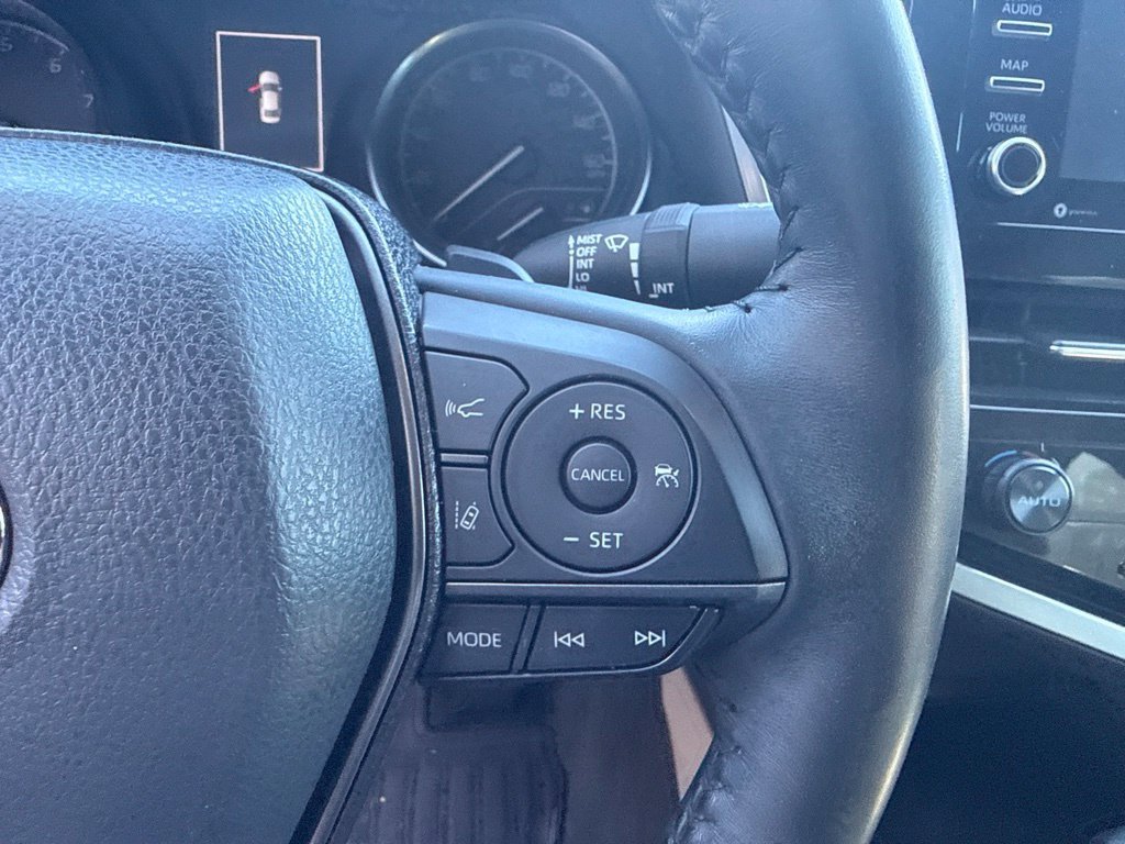 Used 2022 Toyota Camry SE w/ Convenience Package FWD image 26