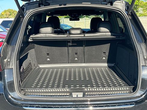 Used 2023 Mercedes-Benz GLE 350 w/ Premium Package image 27