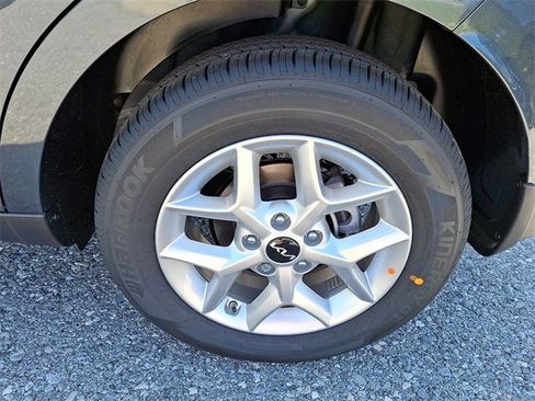 New 2025 Kia Soul LX w/ LX Technology Package image 5