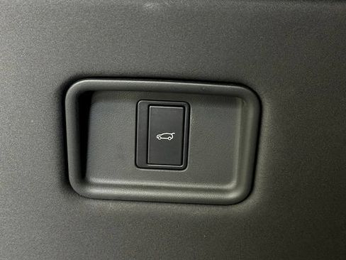 Used 2023 Land Rover Range Rover First Edition AWD/4WD image 42