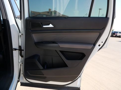 Used 2021 Volkswagen Atlas SE FWD image 13