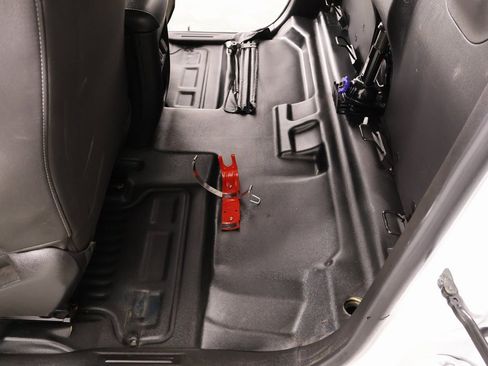 Used 2022 Chevrolet Colorado LT w/ Fleet Safety Package image 11