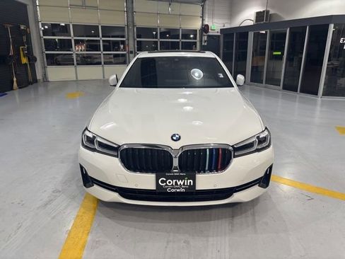Used 2021 BMW 530i w/ Convenience Package image 2