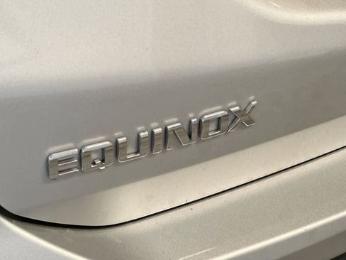 Used 2022 Chevrolet Equinox LT AWD/4WD image 10