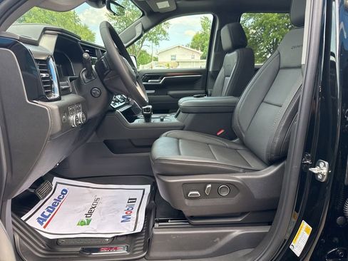 New 2026 GMC Sierra 1500 Denali w/ Denali Reserve Package AWD/4WD image 17