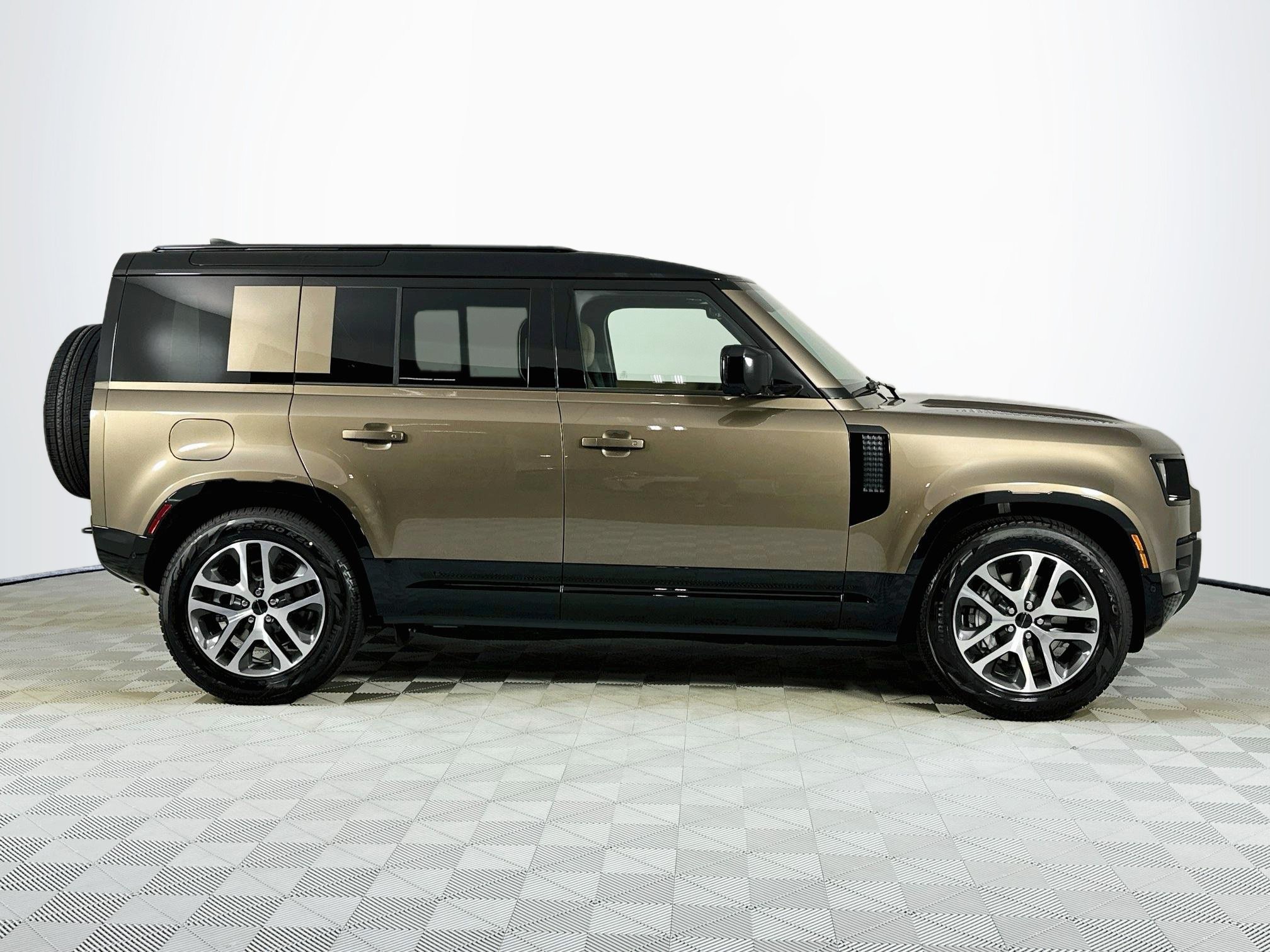 New 2026 Land Rover Defender 110 X-Dynamic SE AWD/4WD image 4