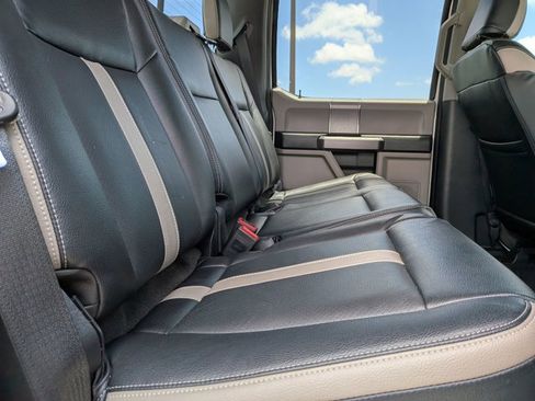 Used 2022 Ford F250 XLT w/ XLT Premium Package AWD/4WD image 19