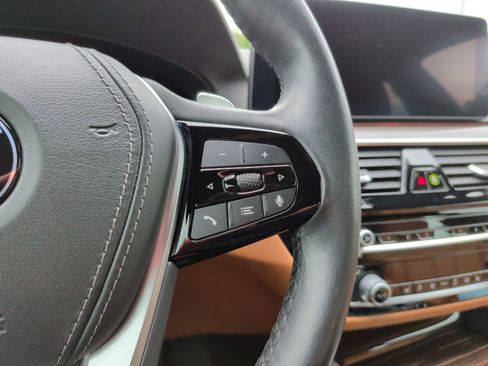 Used 2021 BMW 540i xDrive image 23