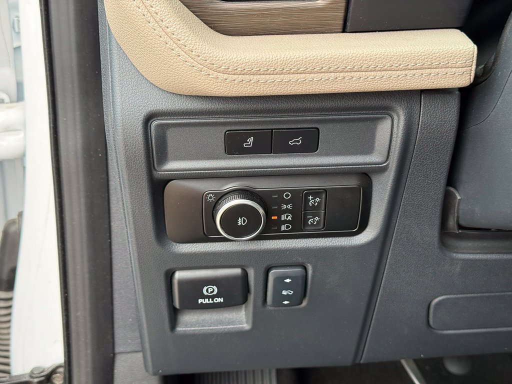 Used 2024 Ford Expedition Max Limited AWD/4WD image 18