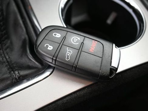 Used 2021 Jeep Grand Cherokee Laredo X AWD/4WD image 13