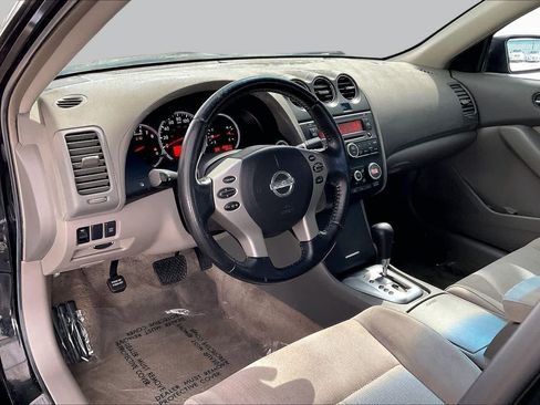 Used 2010 Nissan Altima 2.5 S w/ Convenience Plus Pkg FWD image 17