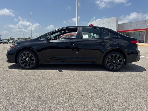 New 2026 Toyota Corolla SE FWD image 3