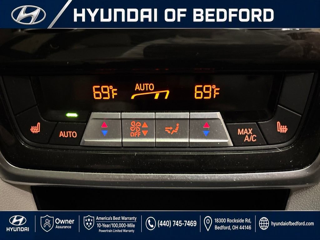 Used 2025 BMW X7 M60i AWD/4WD image 31