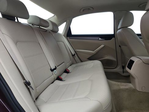 Used 2014 Volkswagen Passat TDI SE image 26