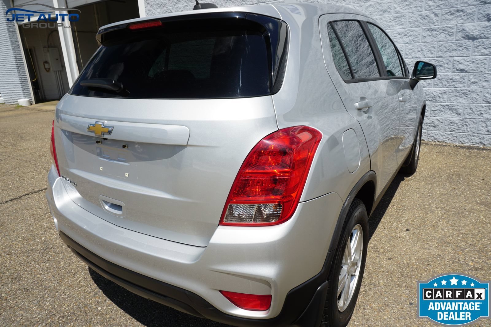 Used 2020 Chevrolet Trax LS w/ Tint and Cruise Package AWD/4WD image 11