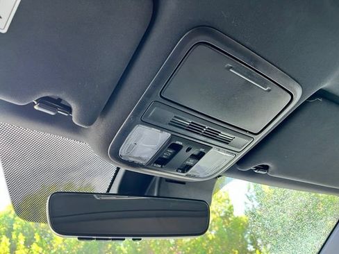 Used 2023 Honda Passport EX-L image 12