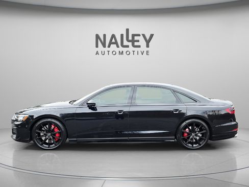 Used 2024 Audi S8 image 3