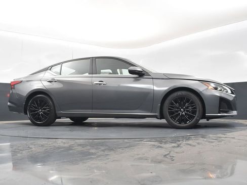 New 2025 Nissan Altima 2.5 SV w/ SV Special Edition Package image 35