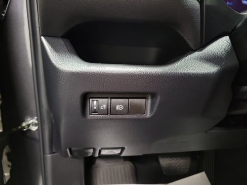Used 2023 Toyota RAV4 LE AWD/4WD image 22