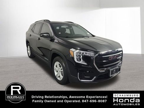Used 2022 GMC Terrain SLE w/ Driver Convenience Package AWD/4WD image 3