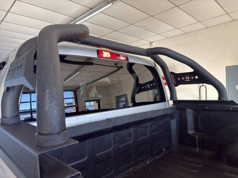 Used 2018 RAM 1500 Express image 22