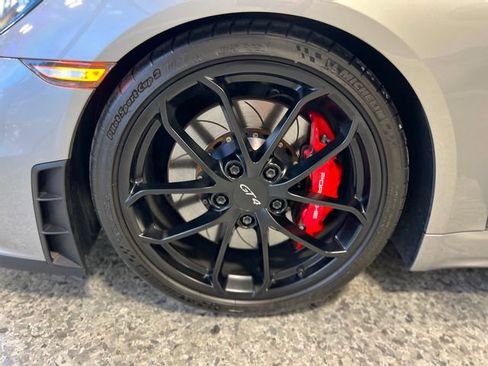 Used 2021 Porsche 718 Cayman GT4 image 33