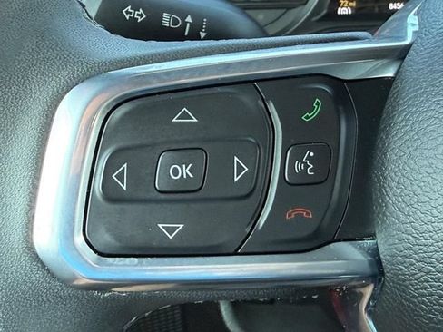 Used 2025 Jeep Wrangler Unlimited Sahara w/ Safety Group AWD/4WD image 14