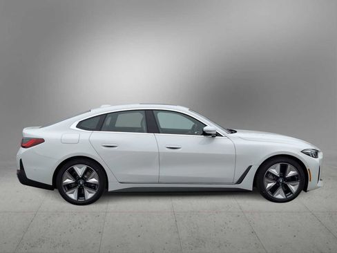 New 2026 BMW i4 xDrive40i w/ Premium Package image 9