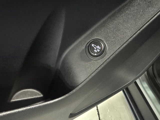 Used 2024 Chevrolet Equinox LT AWD/4WD image 41