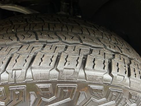 Used 2025 Chevrolet Tahoe Z71 image 26