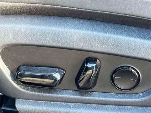 Used 2023 Lexus ES 350 w/ Premium Package image 19