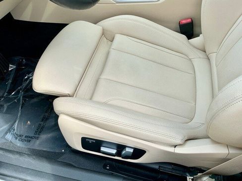 Used 2020 BMW 330i xDrive Sedan w/ Driving Assistance Package image 10