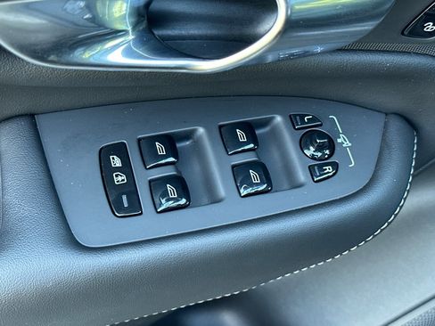 Certified 2022 Volvo XC90 T6 Inscription image 13