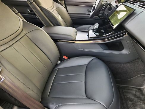 New 2025 Land Rover Range Rover Sport Dynamic SE image 10