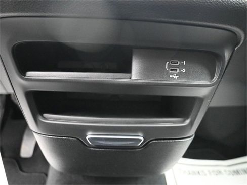 New 2026 Chrysler Voyager LX image 22