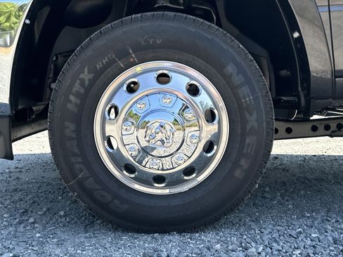 New 2026 RAM 3500 Big Horn AWD/4WD image 14