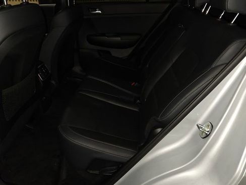 Used 2022 Kia Sportage Nightfall Edition image 13