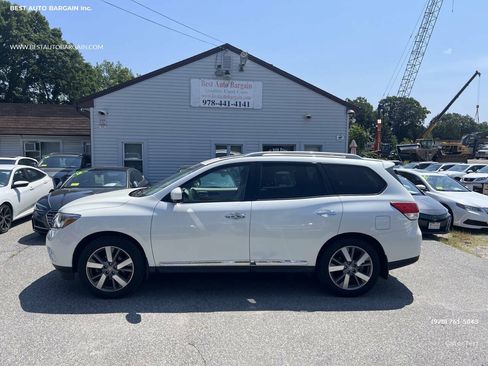 Used 2015 Nissan Pathfinder Platinum AWD/4WD image 2
