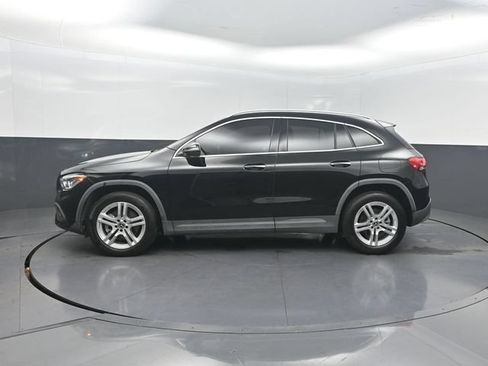 Used 2021 Mercedes-Benz GLA 250 image 2