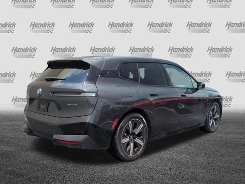 Used 2023 BMW iX xDrive50 w/ Premium Package AWD/4WD image 10