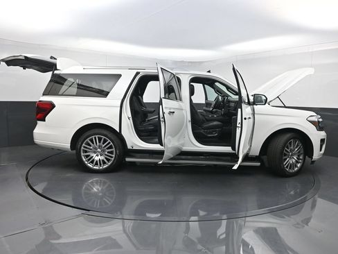 Used 2023 Ford Expedition Max Platinum AWD/4WD image 36