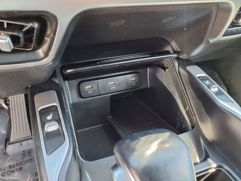 Used 2021 Kia Sorento S image 18